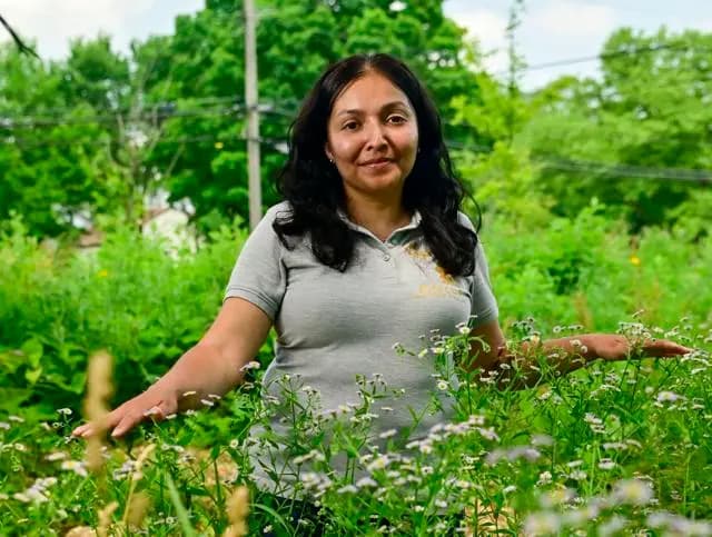Portrait of Zenaida Flores